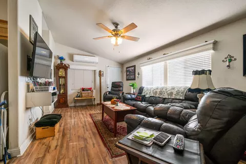 16755 Thompson Ln, Redding, CA 96001 photo 5