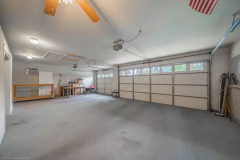 Exterior - 2287 Western Oak Dr, Redding, CA 96002 photo 5 of 17