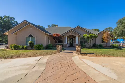15375 Vintage Oaks Dr, Red Bluff, CA 96080