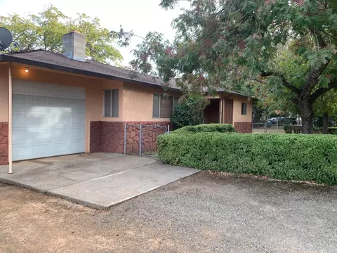 6701 Mountain View Dr, Anderson, CA 96007