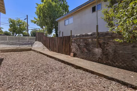 1216 Trinity St, Redding, CA 96001 photo 47