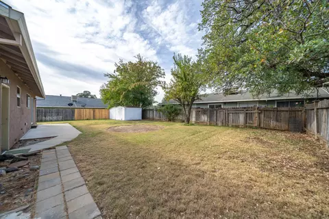 2750 Heather Ln, Redding, CA 96002 photo 21