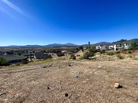 1448 White Water Cir, Redding, CA 96003 photo 1