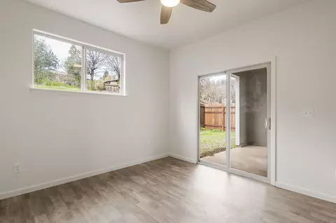 3316 West St, Redding, CA 96001 photo 17