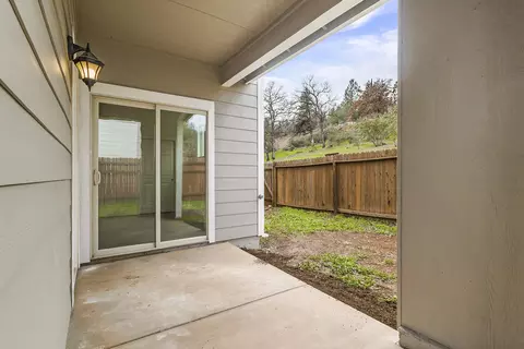3316 West St, Redding, CA 96001 photo 33