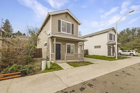 3316 West St, Redding, CA 96001 photo 4