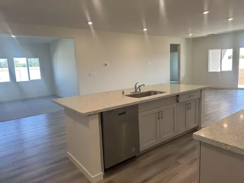 2567 Shumacher St, Redding, CA 96002 photo 4