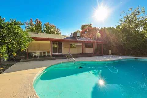 3420 Riverview Dr, Redding, CA 96001 photo 31