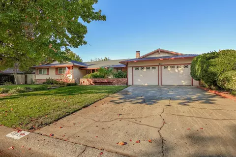 3420 Riverview Dr, Redding, CA 96001 photo 3