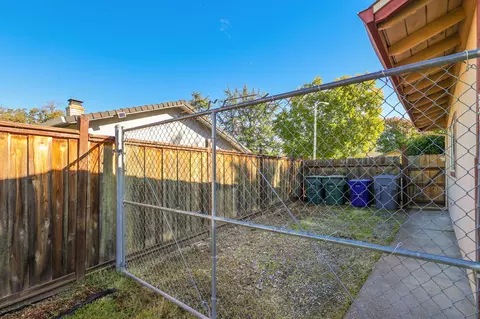 3420 Riverview Dr, Redding, CA 96001 photo 37