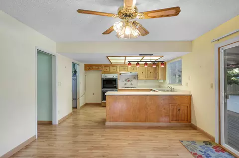 3420 Riverview Dr, Redding, CA 96001 photo 11