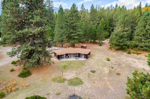 View/Area - 7411 Sugar Pine Rd, Weed, CA 96094 photo 4 of 6