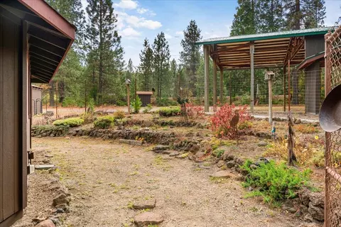 Exterior - 7411 Sugar Pine Rd, Weed, CA 96094 photo 5 of 5