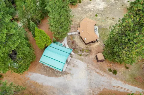 View/Area - 7411 Sugar Pine Rd, Weed, CA 96094 photo 5 of 6