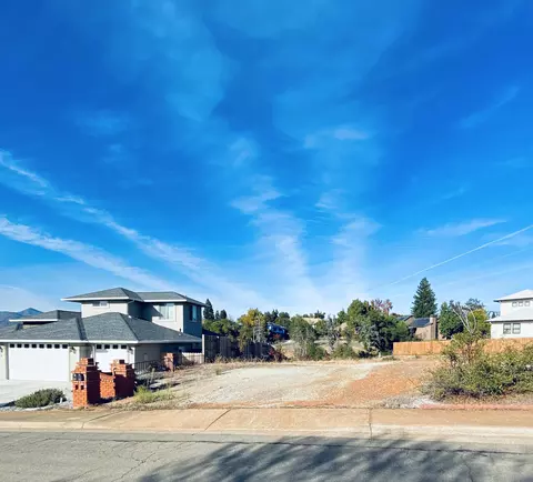 876 Sunkist, Redding, CA 96001 photo 7