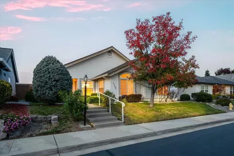 1746 Capistrano Walk, Redding, CA 96003