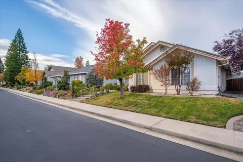 1746 Capistrano Walk, Redding, CA 96003 photo 2
