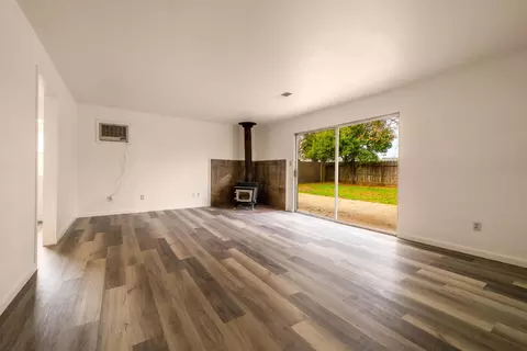 230 San Joaquin Dr, Red Bluff, CA 96080 photo 4