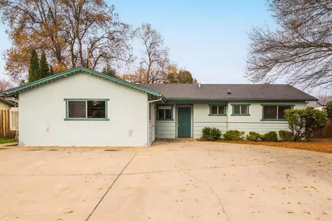 230 San Joaquin Dr, Red Bluff, CA 96080 photo 2