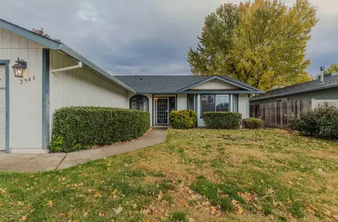 2946 Sandstone Dr, Anderson, CA 96007