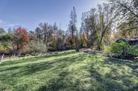Exterior - 435 Springer Dr, Redding, CA 96003 photo 6 of 6