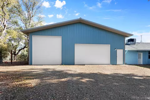 10575 Arapaho Dr, Redding, CA 96003 photo 3