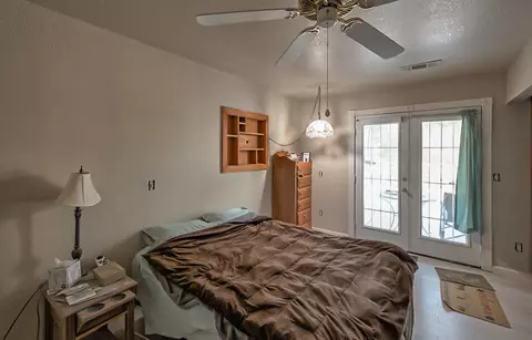 Bedroom - 20651 Old 44 Dr, Redding, CA 96003 photo 6 of 8