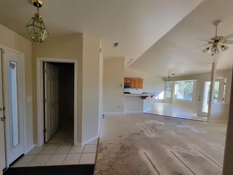 17547 Cimmeron Trl, Anderson, CA 96007 photo 5
