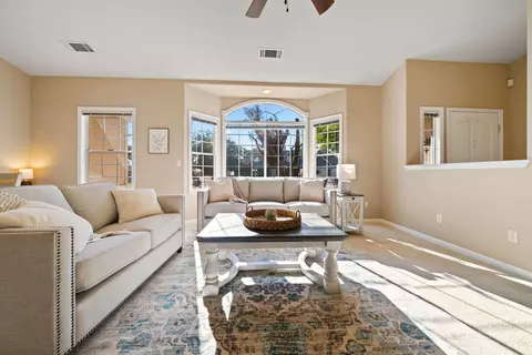 3964 Teton Dr, Redding, CA 96001 photo 3