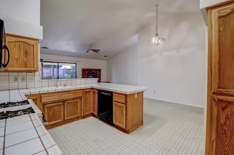 2749 Crystal Tree Dr, Redding, CA 96001 photo 9