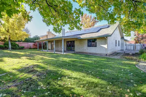 2749 Crystal Tree Dr, Redding, CA 96001 photo 23