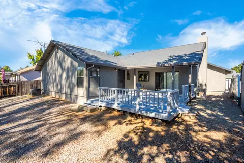 2825 Howard Dr, Redding, CA 96001 photo 17