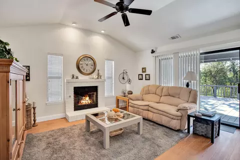 2825 Howard Dr, Redding, CA 96001 photo 6