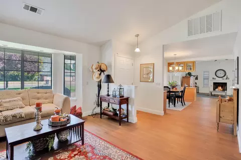 2825 Howard Dr, Redding, CA 96001 photo 3