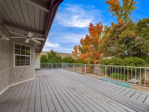 6086 Gleneagles Ct, Redding, CA 96003 photo 38