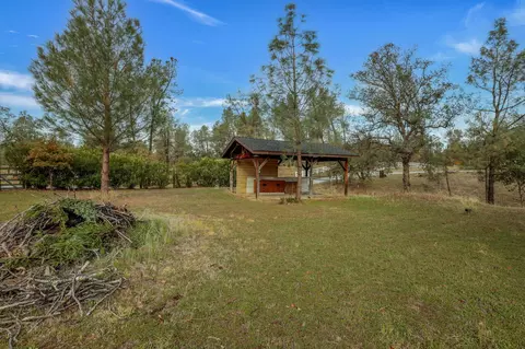 Exterior - 13144 Bear Mountain Rd, Redding, CA 96003 photo 4 of 22