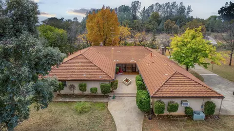 Exterior - 13144 Bear Mountain Rd, Redding, CA 96003 photo 9 of 22