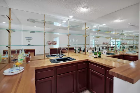Kitchen - 13144 Bear Mountain Rd, Redding, CA 96003 photo 7 of 7