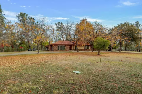 13144 Bear Mountain Rd, Redding, CA 96003