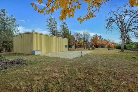 Exterior - 13144 Bear Mountain Rd, Redding, CA 96003 photo 6 of 22