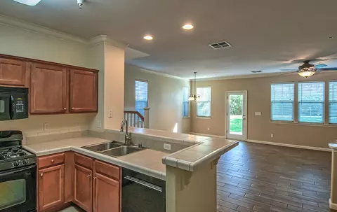 2063 Vienna Way, Redding, CA 96003 photo 10