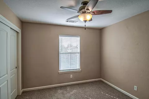 2063 Vienna Way, Redding, CA 96003 photo 22
