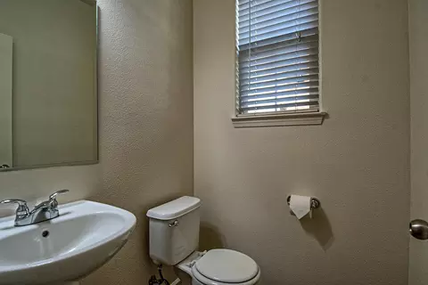 2063 Vienna Way, Redding, CA 96003 photo 12