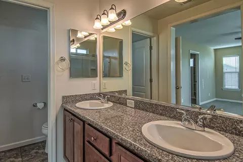 2063 Vienna Way, Redding, CA 96003 photo 25