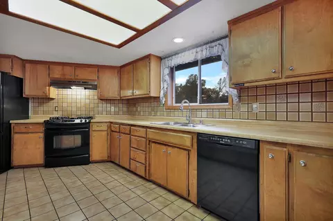 15947 Melinda Way, Redding, CA 96001 photo 27