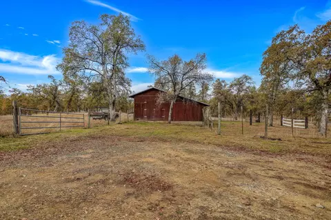 15947 Melinda Way, Redding, CA 96001 photo 10