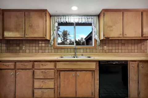 15947 Melinda Way, Redding, CA 96001 photo 28
