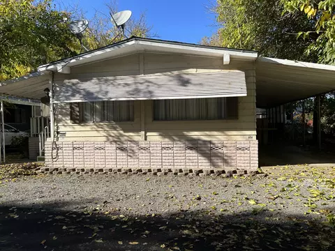 11705 Parey Ave, Red Bluff, CA 96080