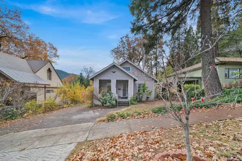 4400 Oak St, Dunsmuir, CA 96025