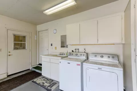 565 Monet, Redding, CA 96001 photo 33